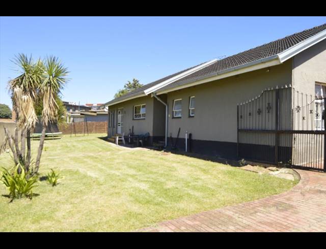 3 BEDROOM FREESTANDING FOR SALE IN BIRCHLEIGH